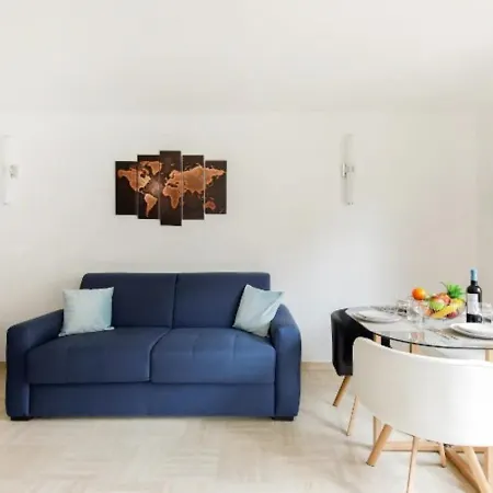 Aurelie Apartment