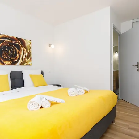 Apartment Aurelie *